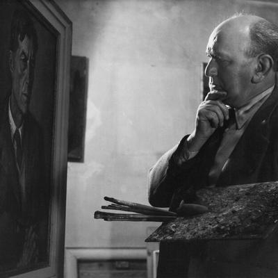 Retrato en blanco y negro de Emmanuel Levy