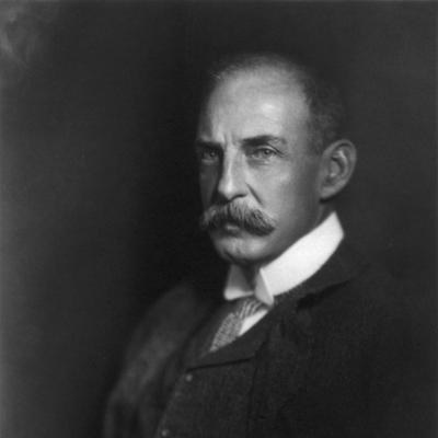 Retrato en blanco y negro de Francis Marion Crawford
