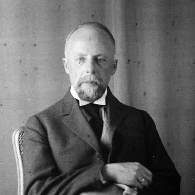 Retrato en blanco y negro de Friedrich Wilhelm Foerster