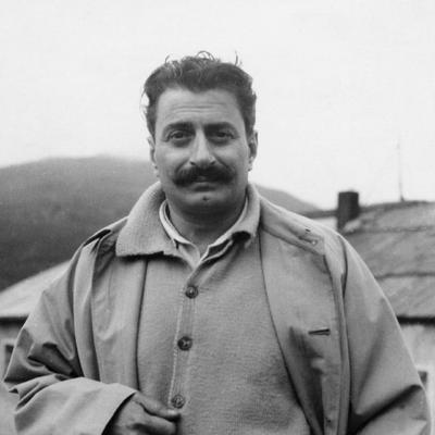 Retrato en blanco y negro de Giovanni Guareschi