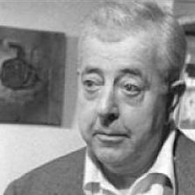 Retrato en blanco y negro de Jacques PrÉvert