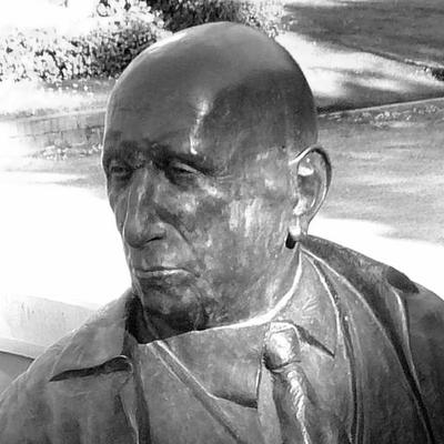 Retrato en blanco y negro de Jorge GuillÉn