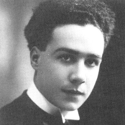 Retrato en blanco y negro de Leopoldo Marechal