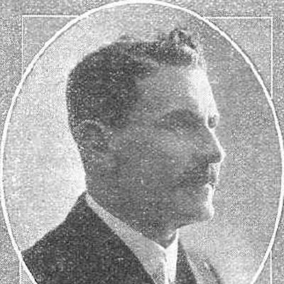 Retrato en blanco y negro de Salvador Rueda