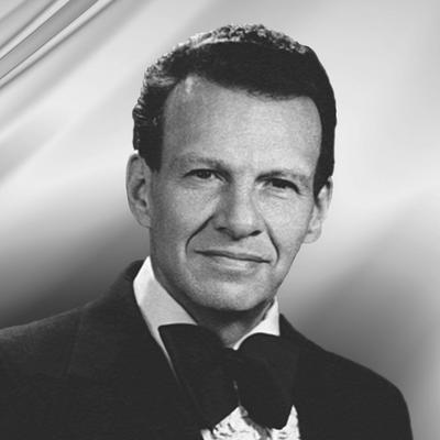 Retrato en blanco y negro de Samuel Aun Weor