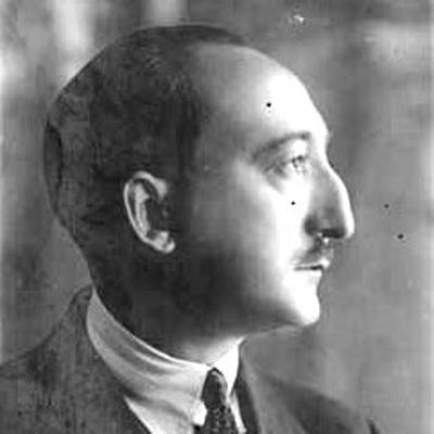 Retrato en blanco y negro de Wenceslao FernÁndez FlÓrez